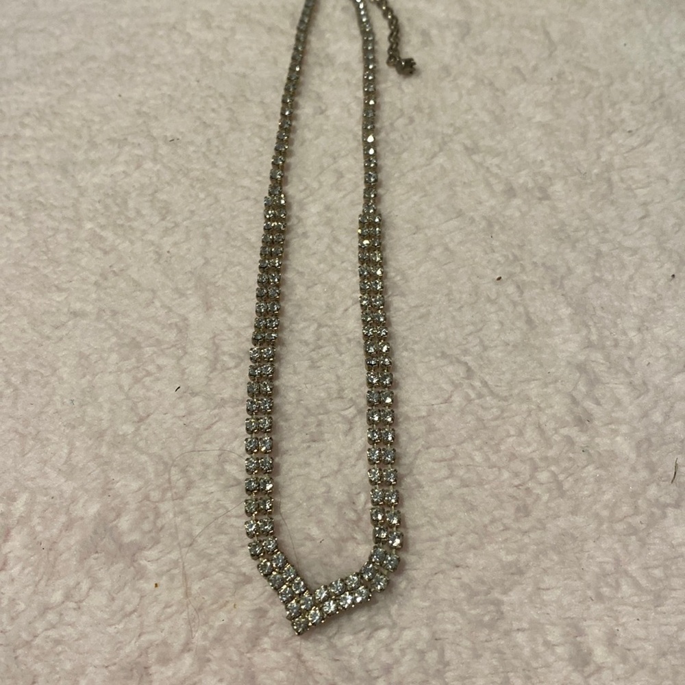 Rhinestones.      Necklace